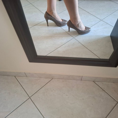 Stefania leather high heels beige-brown new, size 39