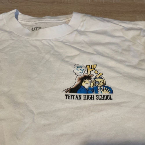Detective Conan t-shirt Uniqlo like new, size S
