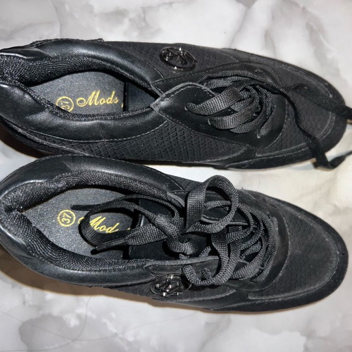 Shoes size 37 used in almost like new condition