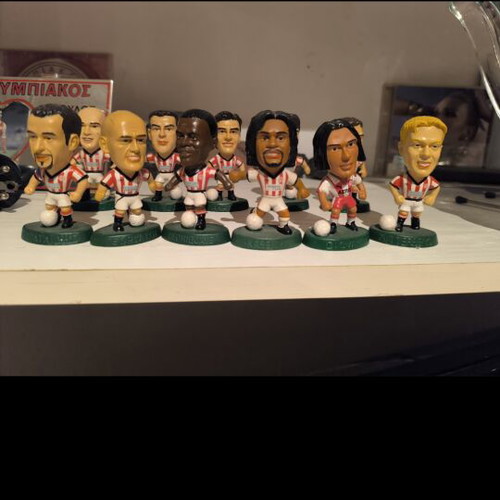 Olympiacos figures like new, authentic set