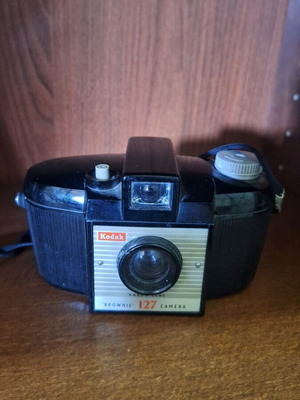 Kodak Brownie 127 camera used, roll film type 127