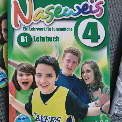 Naseweis B1 4 books like new, German