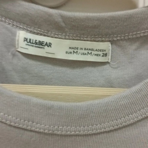 Pull & Bear short-sleeve t-shirt size M used, beige