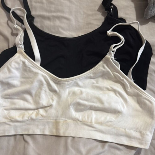 Nursing bras used, pack of 2, sizes L and XL, black and white