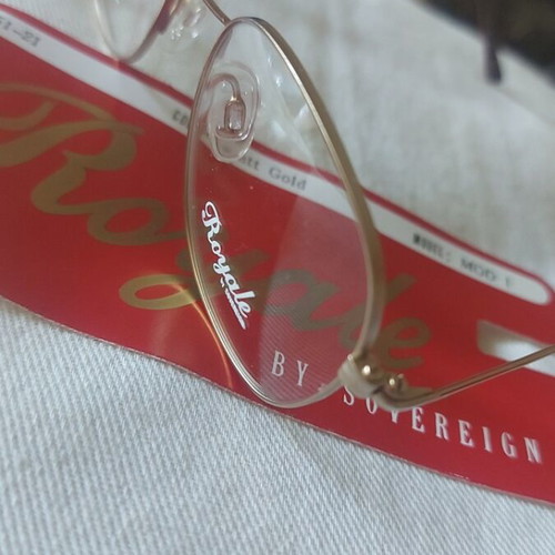 Vintage Royal Metal Eyeglass Frame like new, matt gold, size 51