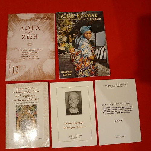 Christian booklets like new, pack of 5