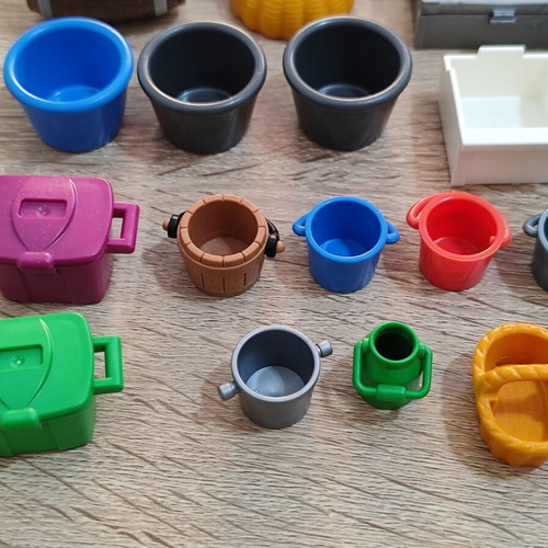 Playmobil baskets, buckets and chests set used