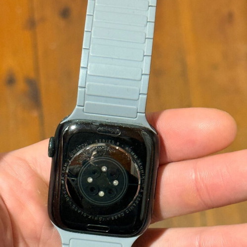 Apple Watch Series 8 45mm used watch