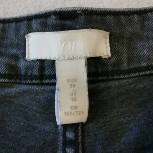 H&M denim shorts used, size M, black
