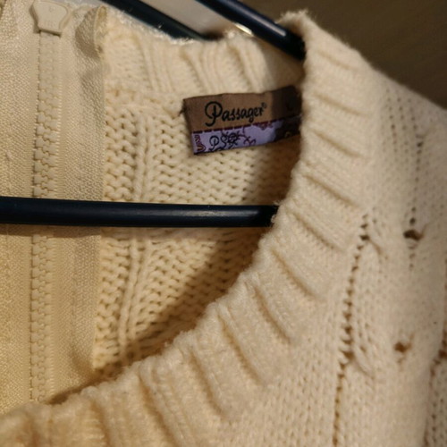 Passager knitted sweater cream like new, size S-M