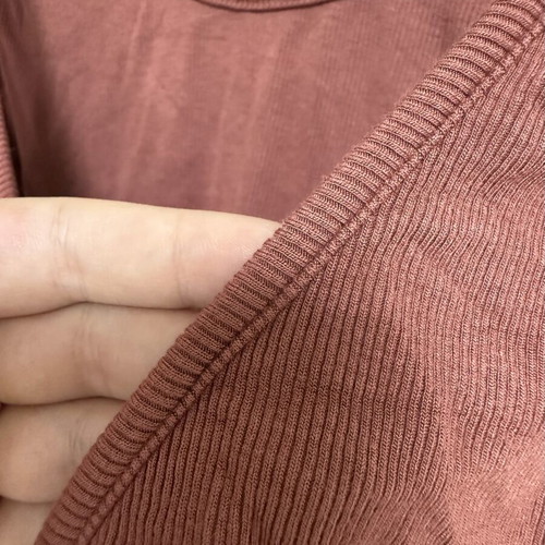 Mind Matter ribbed elastic crop top muted burgundy, like new