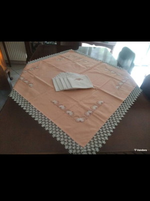 Tablecloth square with 5 hand napkins new, salmon with embroidery