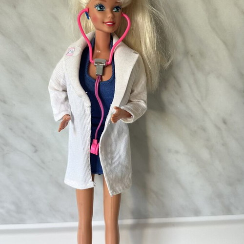 Vintage Barbie Doctor 1994 used