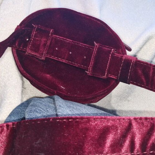 Monki velvet waist bag like new, red