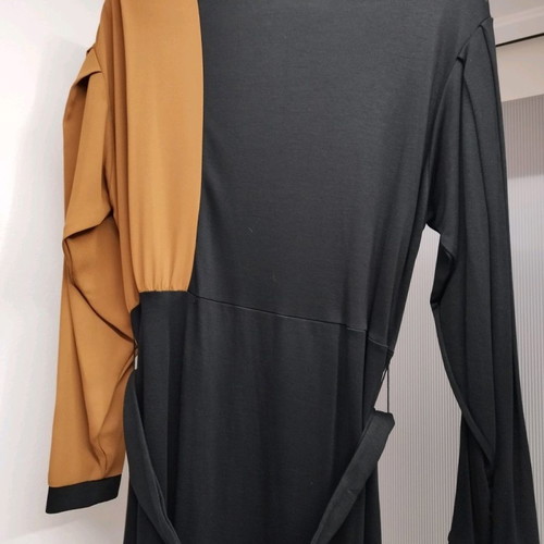 Zara two-tone dress new, size M, black and tan