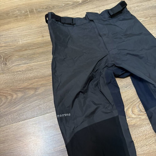 Norrona Falketind men's pants Gore-Tex Paclite size M like new, black