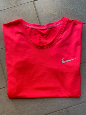 Nike Dri-FIT γυναικεία μπλούζα ροζ σαν καινούργια, μέγεθος L