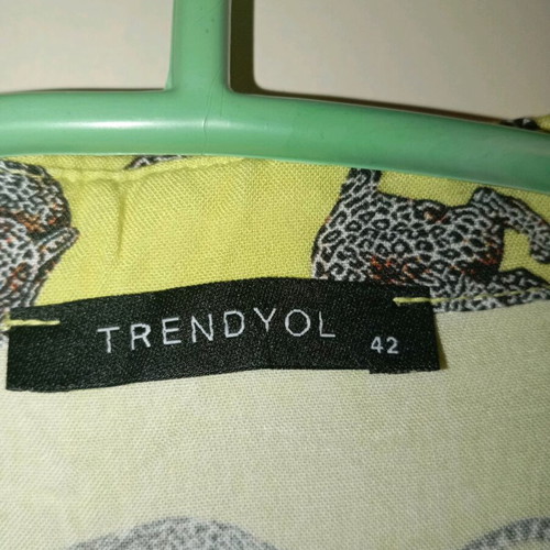 Trendyol crop summer shirt used, green, XL