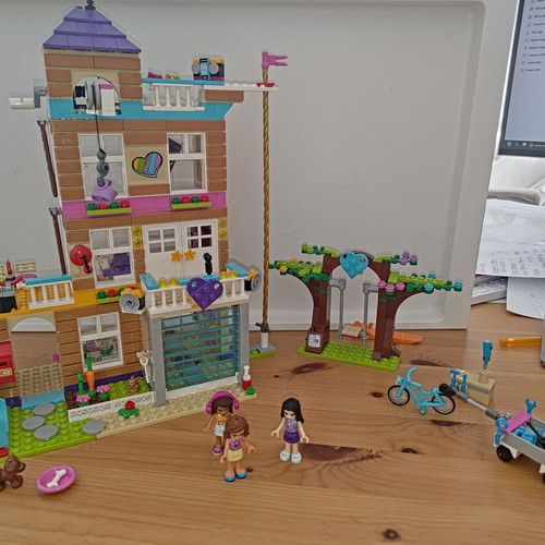 Lego Friendship House Friends 41340 like new without extra pieces
