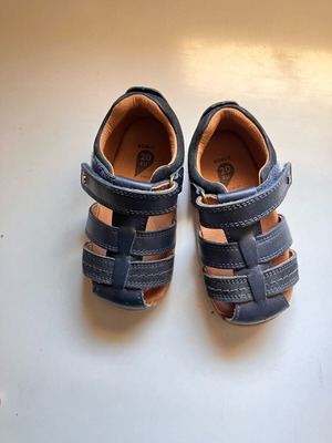 Bobux Step Up baby sandals size 20 blue like new