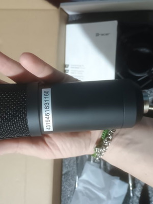 Μικρόφωνο studio pro σαν καινούργιο με εξαρτήματα και εγχειρίδιο