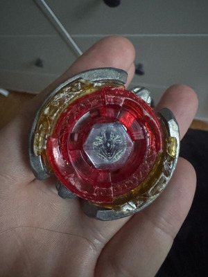 Metal Fight Beyblade used Metal Fusion spinning top