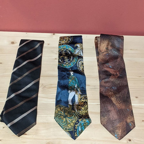 Ties like new condition
