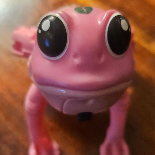 Jumping Frog Toy like new