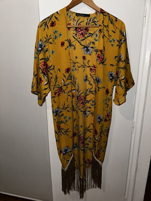 Benissimo Floral Kimono like new, one size, multicolor yellow