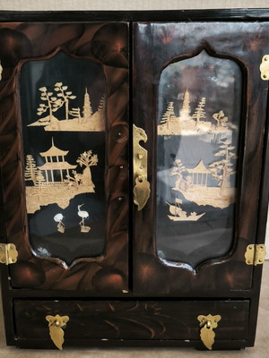Vintage Chinese wooden jewelry box shaped like a wardrobe, like new