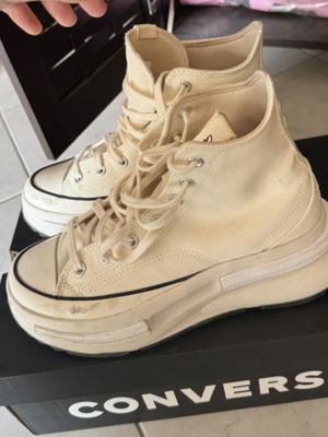 Converse Run Star Chunky women's boot like new, beige