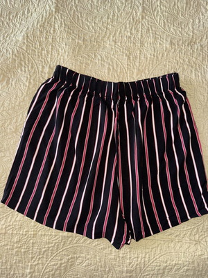 Anel women's shorts like new, black with vertical stripes, size L