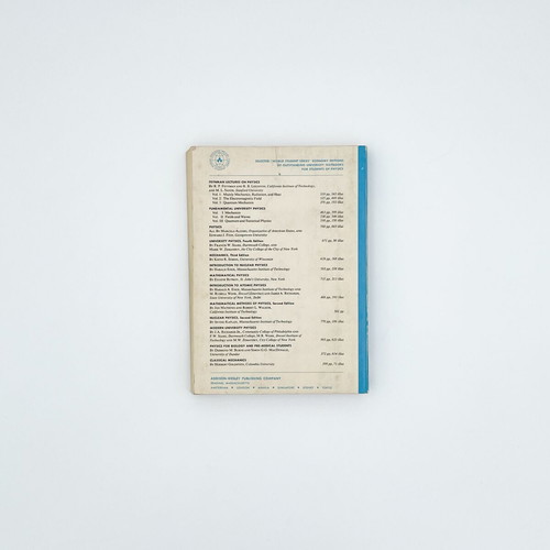 Fundamental University Physics Volume 1 Mechanics used English book