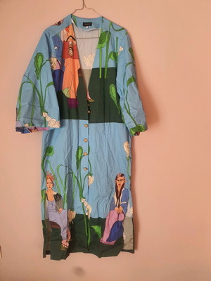 Kimono dress size M like new, multicolored