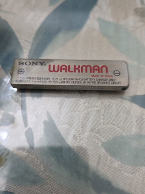 Sony Ni-MH 1350 mAh επαναφορτιζόμενη μπαταρία GumStick NH-14WM μεταχειρισμένη, ατεστίαστη