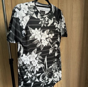 VINYL T SHIRT