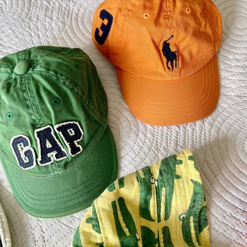 Baby hats like new, pack for boys 3 months to 2-3 years