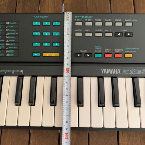 Yamaha PSS-140 Portasound Synthesizer like new