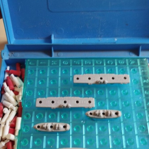 Battleship vintage 1967 board game used, red in good condition