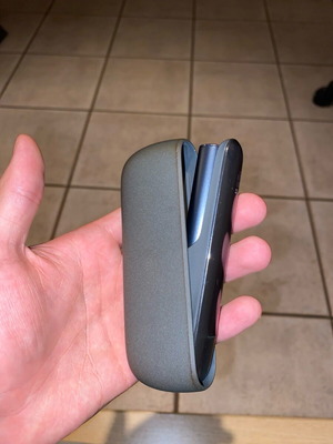 Iqos Iluma like new
