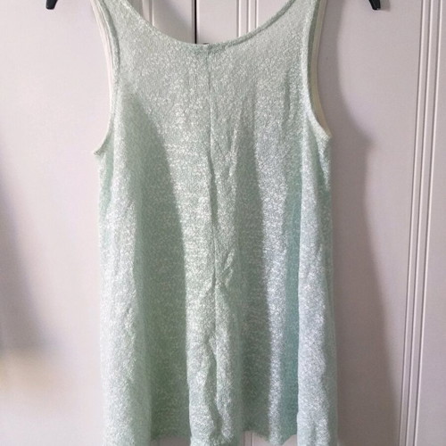 Knitted t-shirt like new, mint color, Small/medium