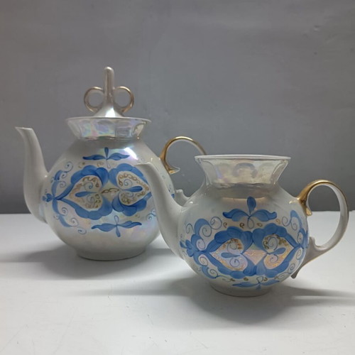 Vintage Russian porcelain teapots like new, set of two