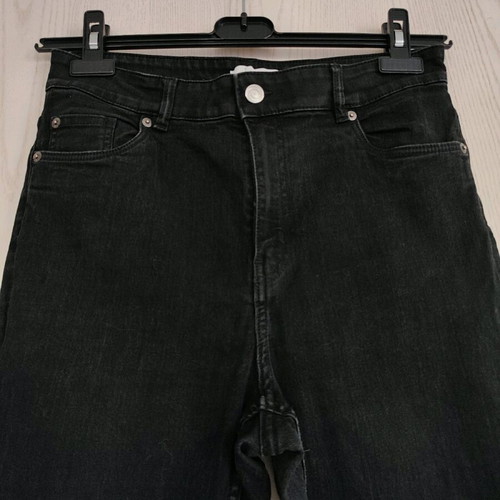 H&M Women's High-Waisted Stretch Jeans Size 42 Like New Black