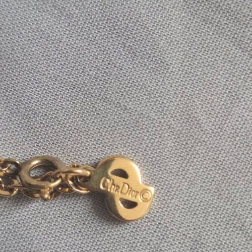 Vintage Dior necklace from the 1980s, gold