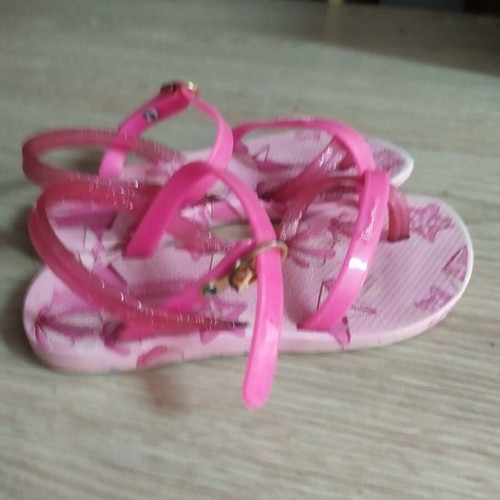 Ipanema pink sandals girls size 28 used, very good condition