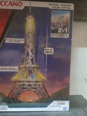 Meccano Eiffel Tower new, with LED lights and electronic system