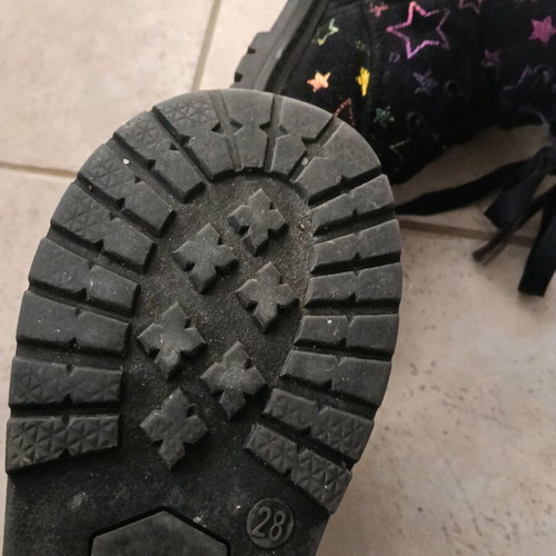 MTNG kids boots size 28 used, black