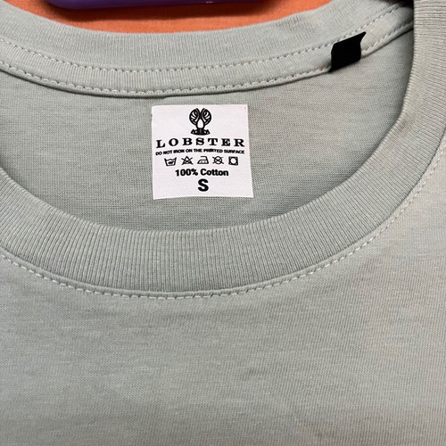 Men's Lobster t-shirt like new, size Small, 100% cotton