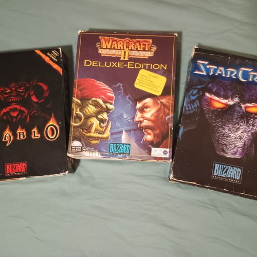 Diablo, Starcraft, Warcraft II Tides of Darkness Deluxe Edition PC games