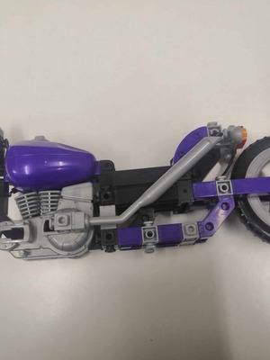 Lego motorcycle used, missing front part for spare or project